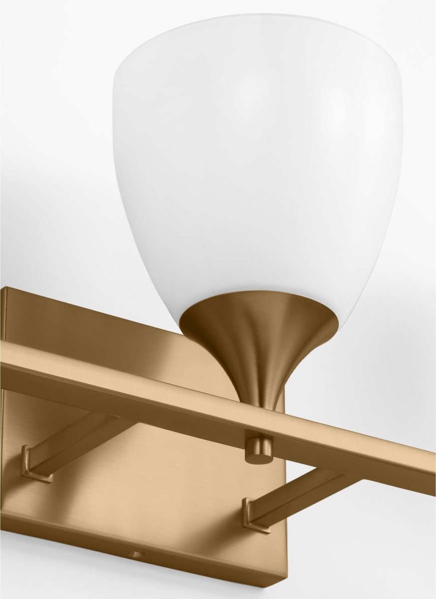 Luminaire de vanité Toffino - Laiton satiné 26" by Visual Comfort Studio | Luminaires & cie