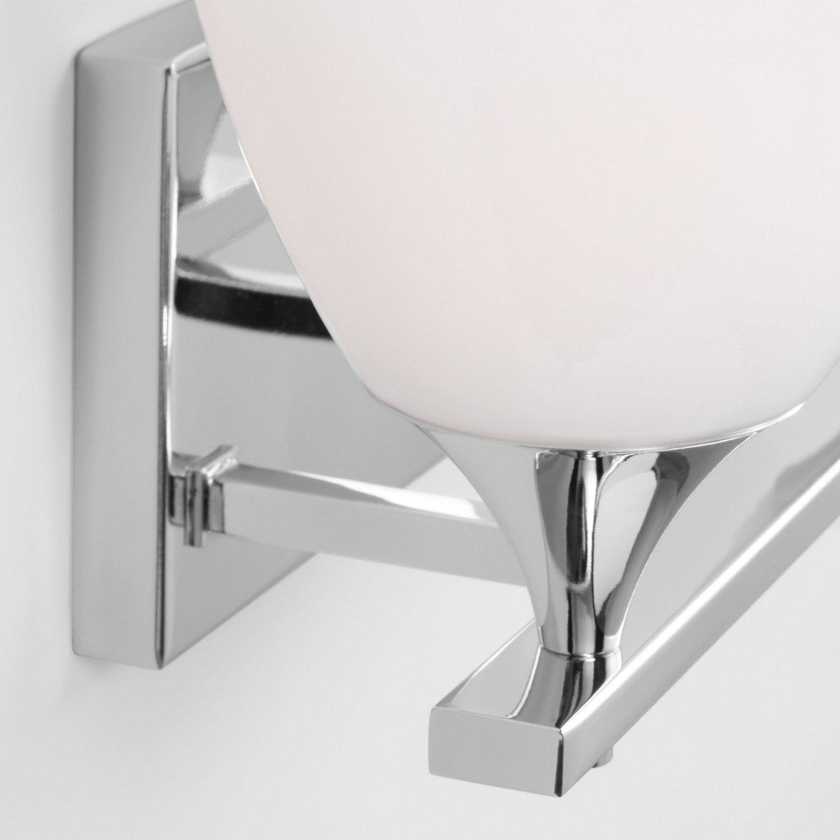 Luminaire de vanité Toffino - Laiton satiné Verre craquelé transparent 36" by Visual Comfort Studio | Luminaires & cie