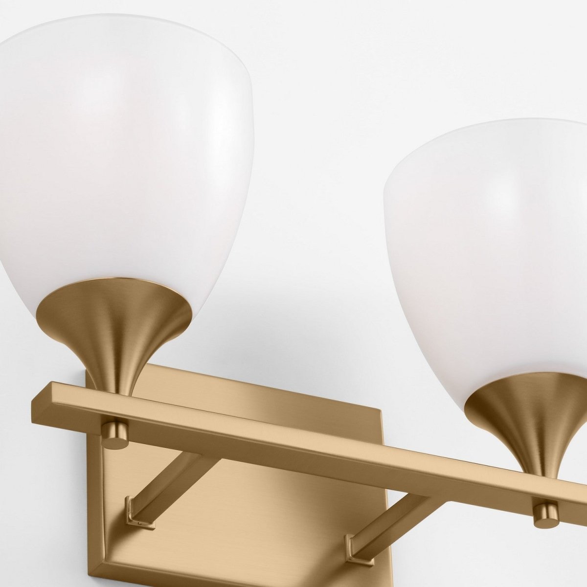 Luminaire de vanité Toffino - Laiton satiné Verre craquelé transparent 36" by Visual Comfort Studio | Luminaires & cie