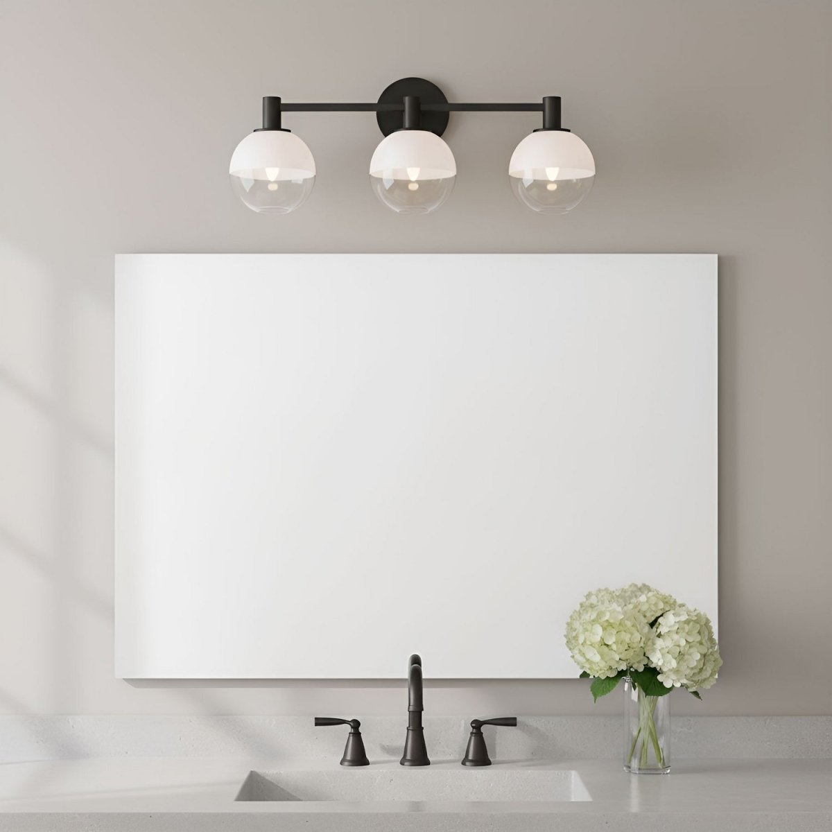 Luminaire de vanité Torian - Laiton bruni 15 3/8" by Visual Comfort Studio | Luminaires & cie