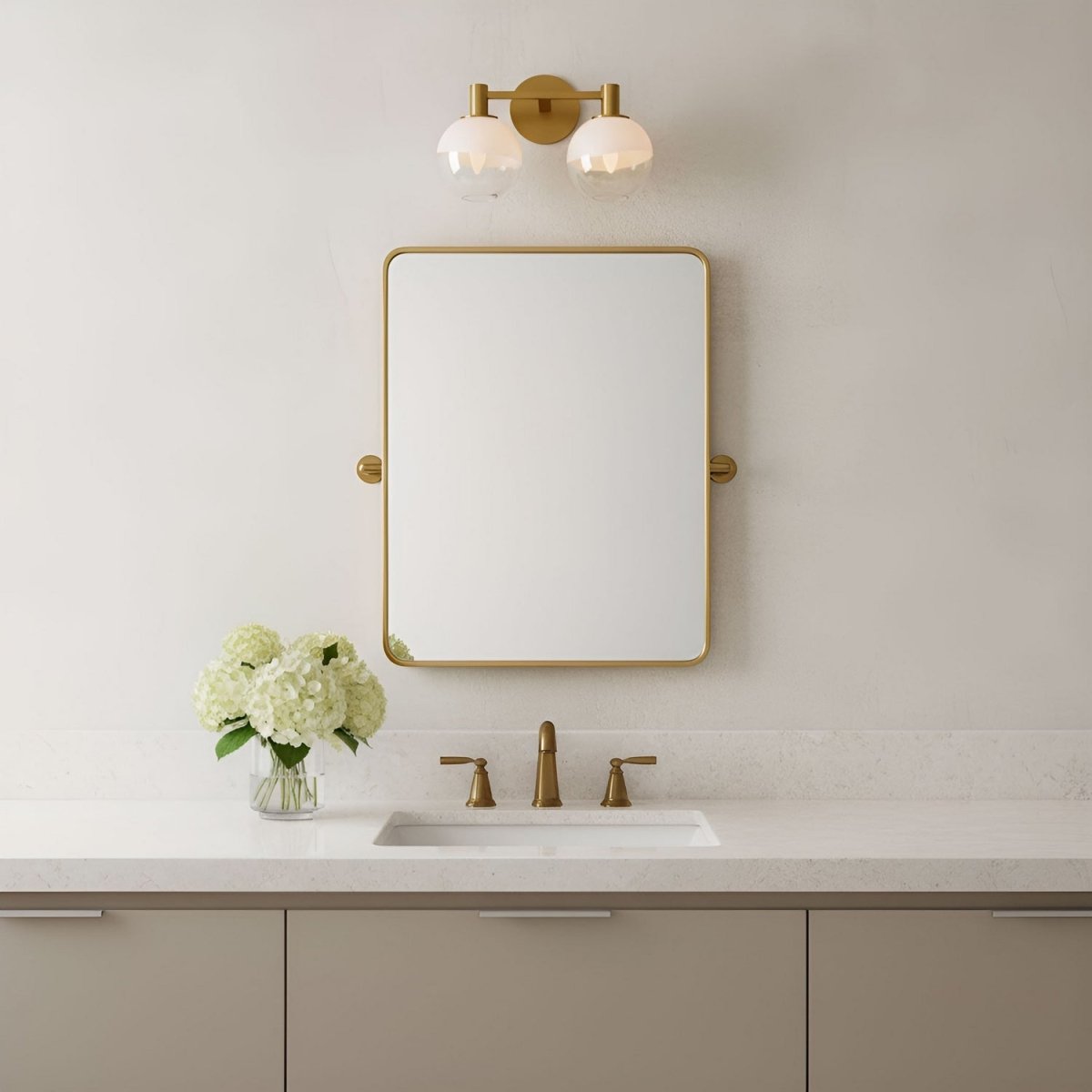 Luminaire de vanité Torian - Laiton bruni 15 3/8" by Visual Comfort Studio | Luminaires & cie