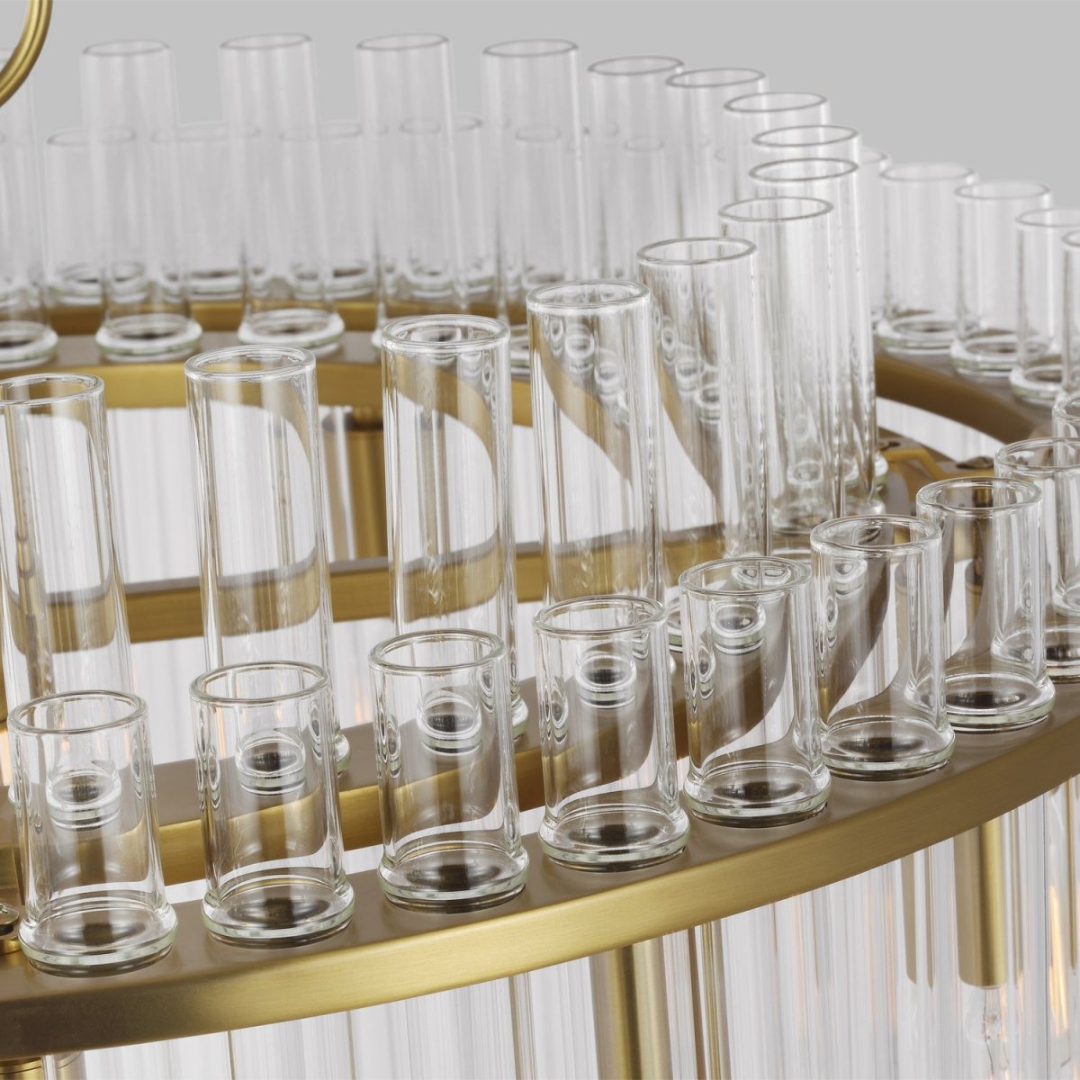 Lustre Beckett - Laiton bruni 32" by Visual Comfort Studio | Luminaires & cie