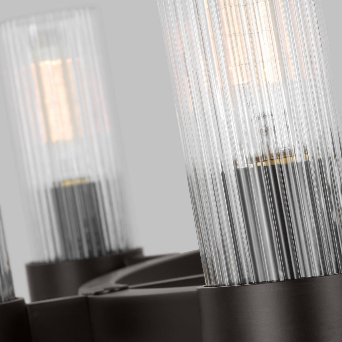 Lustre Geneva - Nickel poli 42" by Visual Comfort Studio | Luminaires & cie