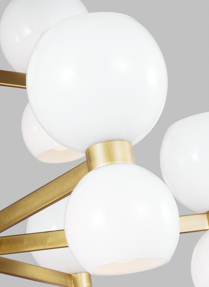 Lustre Londyn - Laiton bruni avec verre opalin blanc 12 by Visual Comfort Studio | Luminaires & cie