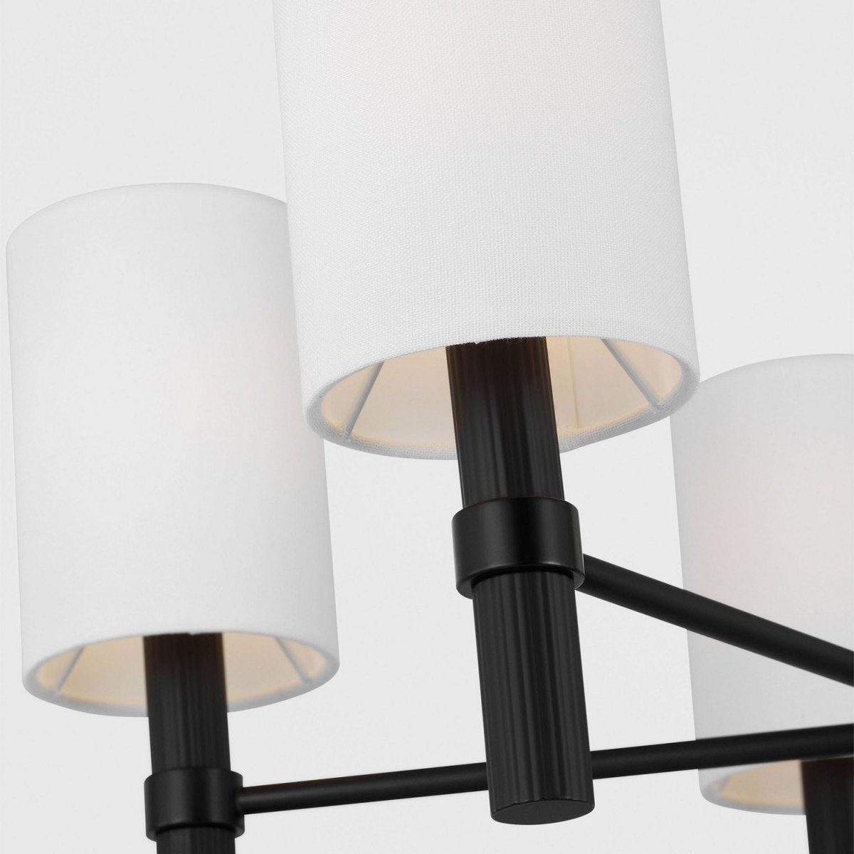 Lustre Manor - Laiton satiné 30" by Visual Comfort Studio | Luminaires & cie