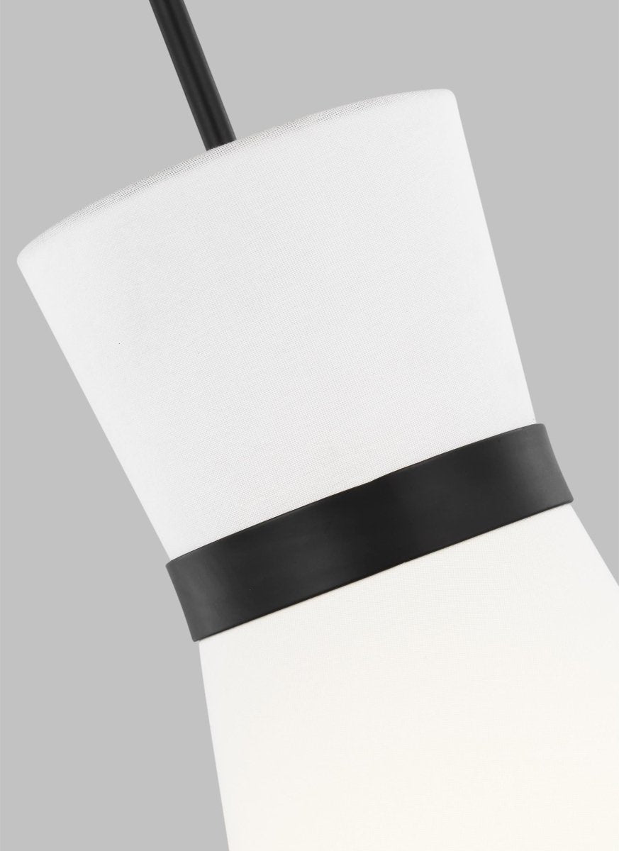Mini-suspension Clark - Laiton satiné by Visual Comfort Studio | Luminaires & cie