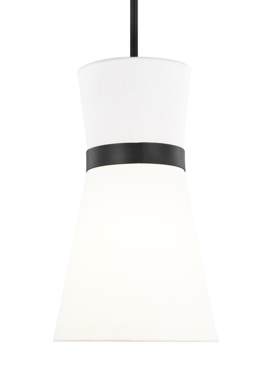 Mini-suspension Clark - Laiton satiné by Visual Comfort Studio | Luminaires & cie