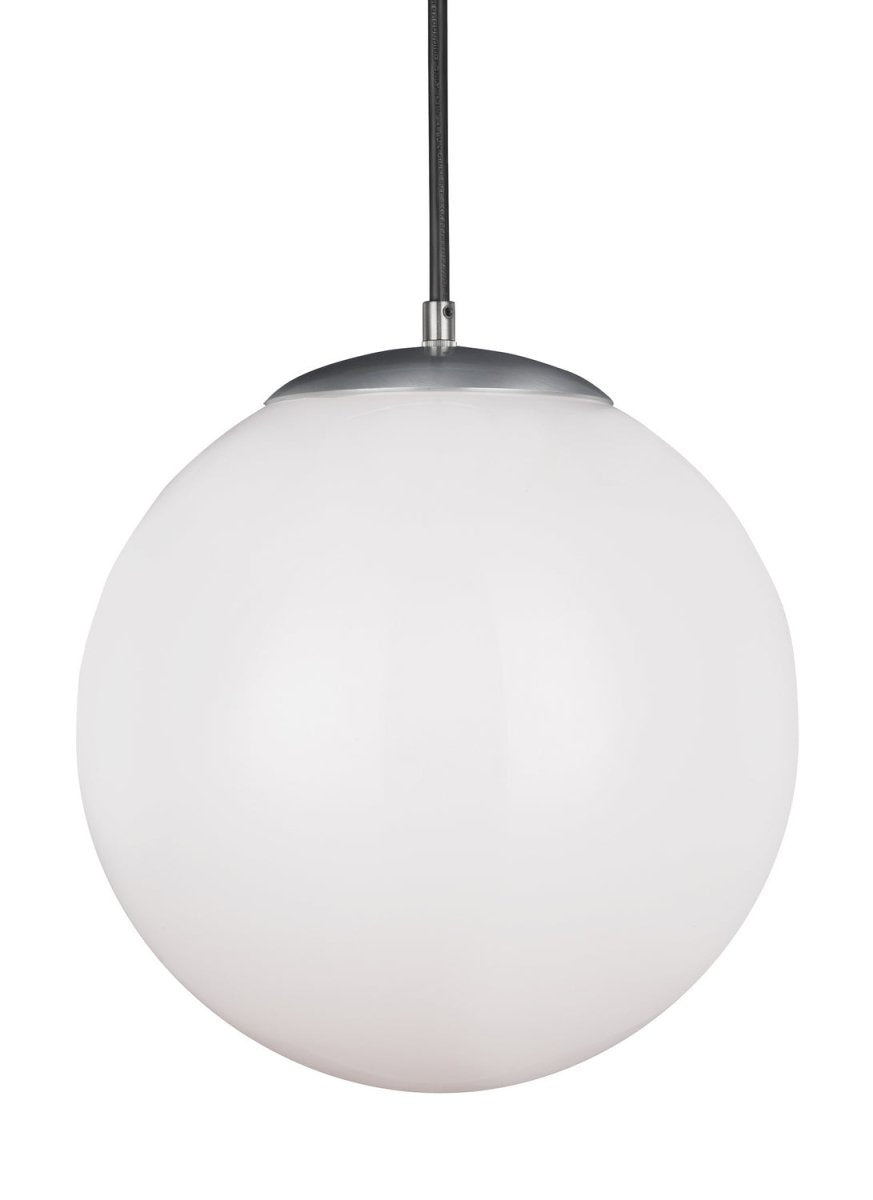 Mini-suspension Leo - Hanging Globe - Satin Aluminum Matte White 14 by Visual Comfort Studio | Luminaires & cie