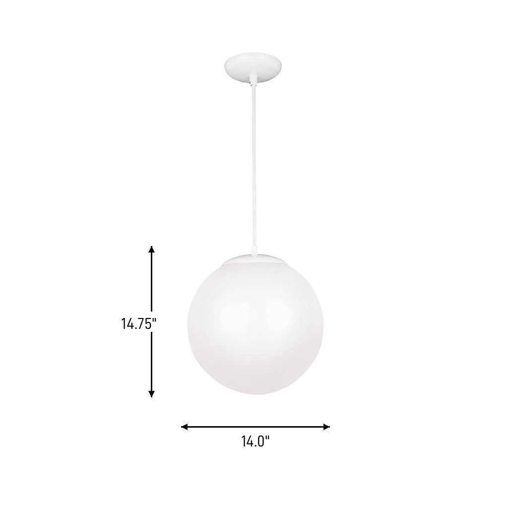 Mini-suspension Leo - Hanging Globe - Satin Brass Clear Seeded 14 by Visual Comfort Studio | Luminaires & cie