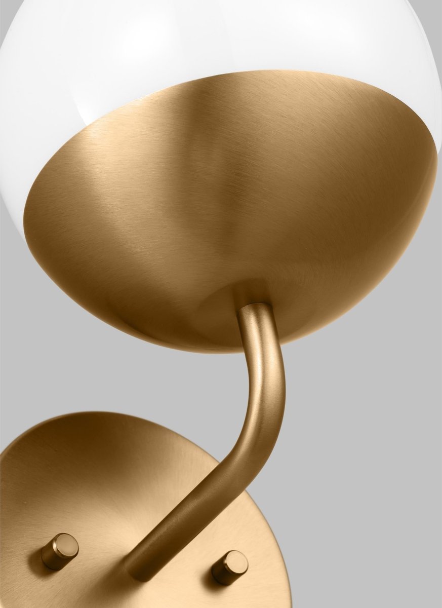 Murale Alvin - Laiton satiné Ampoules non - incluses by Visual Comfort Studio | Luminaires & cie