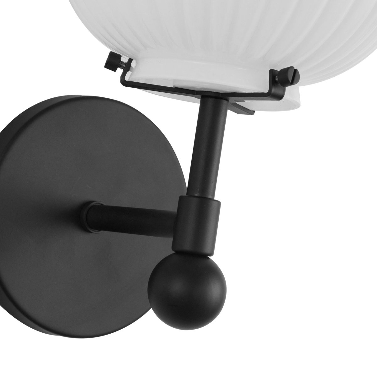 Murale Cherise - Verre d'opale côtelée noir / brillant noir by Alora Lighting | Luminaires & cie