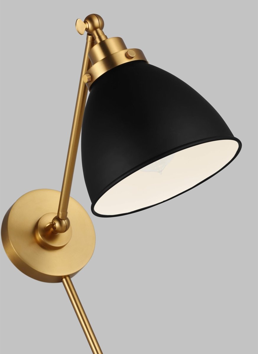 Murale dôme à bras unique Wellfleet - Noir de minuit et laiton brunis Noir de minuit by Visual Comfort Studio | Luminaires & cie
