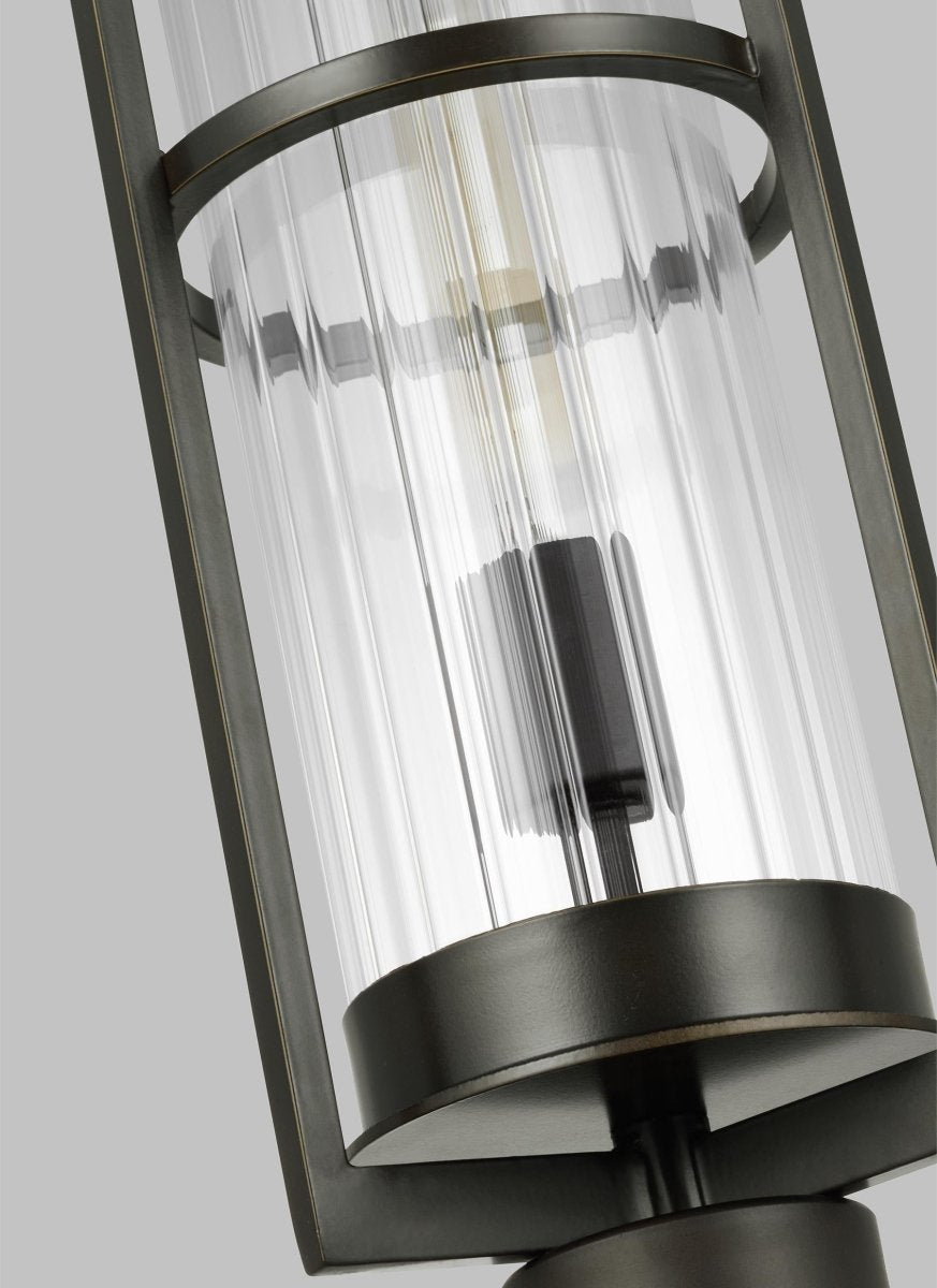 Murale extérieure Alcona - Noir 7" 21" by Visual Comfort Studio | Luminaires & cie