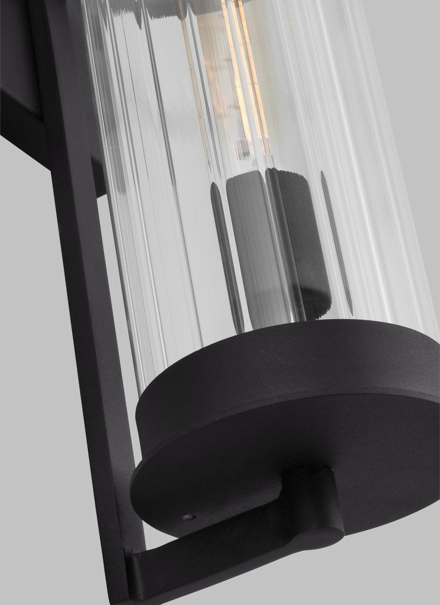 Murale extérieure Alcona - Noir 6 1/8" 24" by Visual Comfort Studio | Luminaires & cie