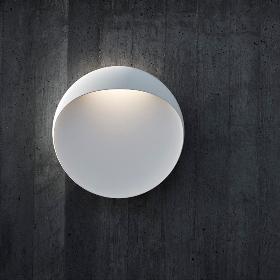 Murale extérieure Flindt - 7.9" 2700K (Blanc Chaud) Aluminium by Louis Poulsen | Luminaires & cie