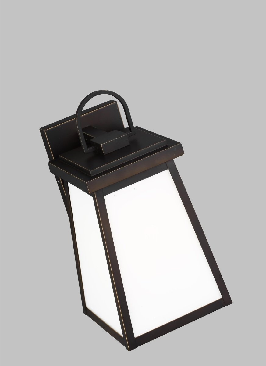 Murale extérieure Founders - Bronze antique 7" Ampoules DEL incluses by Visual Comfort Studio | Luminaires & cie