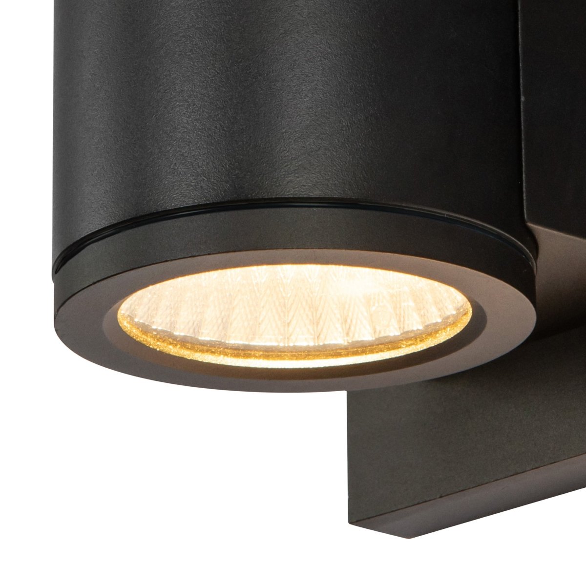 Murale extérieure Griffith - 3 1/2" by Kuzco Lighting | Luminaires & cie