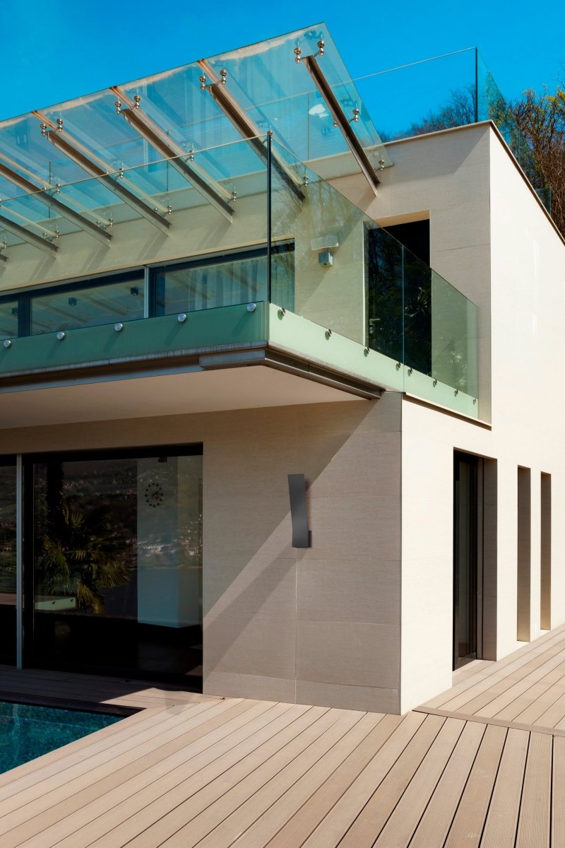 Murale extérieure Nevis - Graphite 24 1/8" by Kuzco Lighting | Luminaires & cie