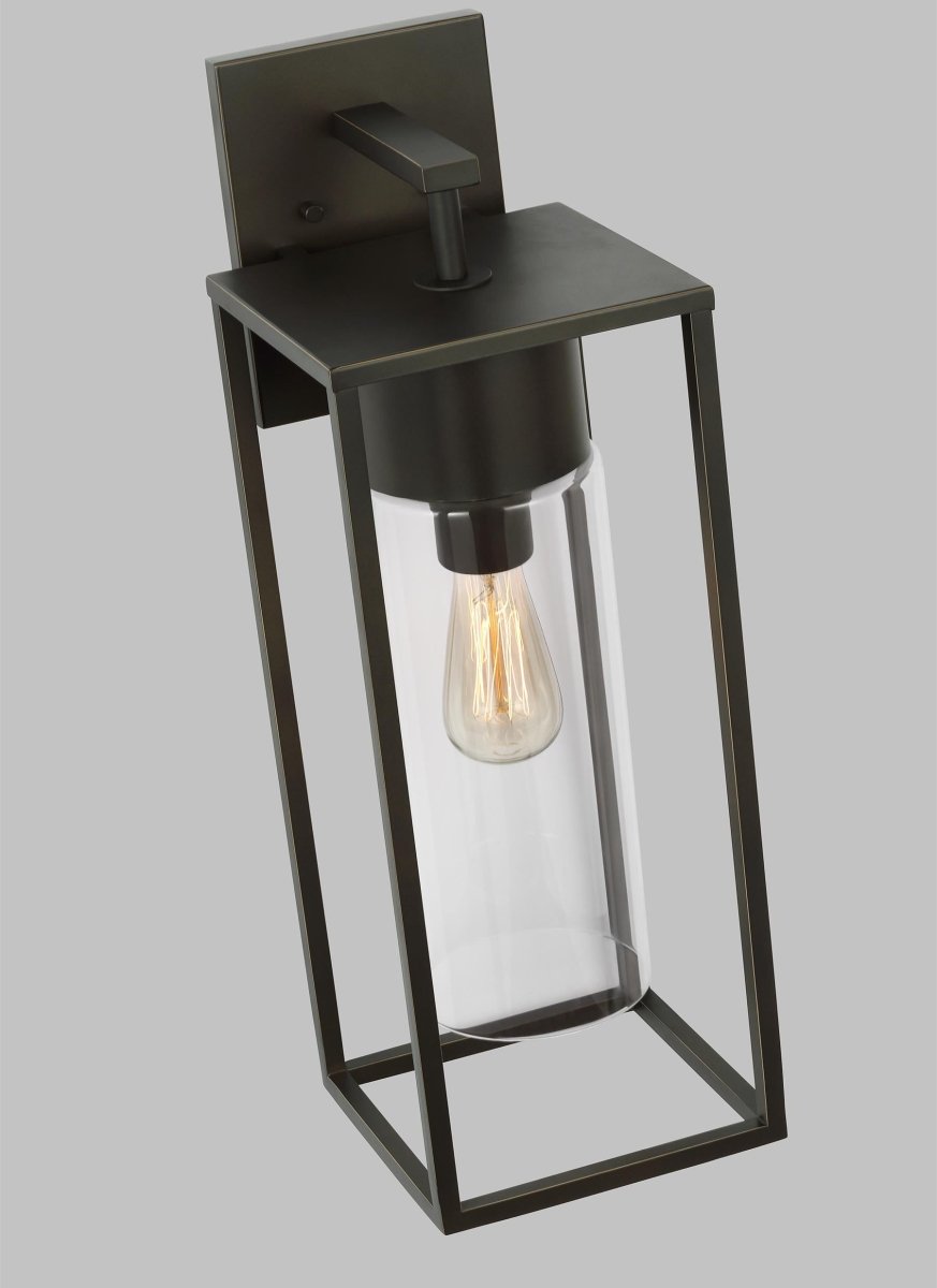 Murale extérieure Vado L - Bronze antique 23" by Visual Comfort Studio | Luminaires & cie