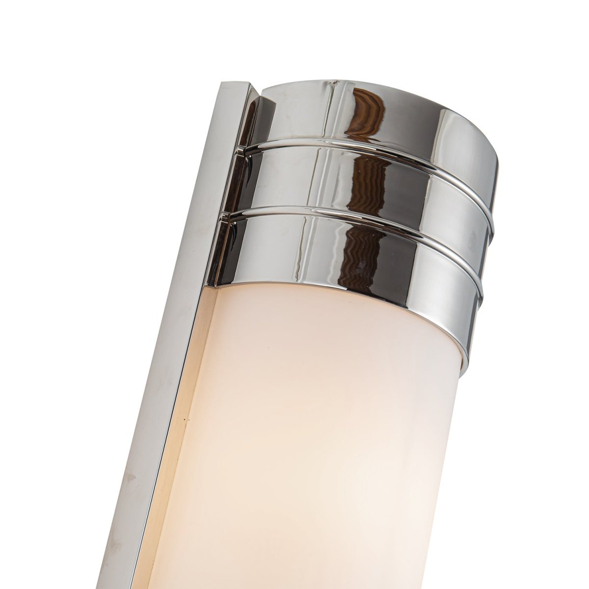 Murale linéaire Willard - Nickel poli Verre d'opale brillante 18 3/8" by Alora Lighting | Luminaires & cie