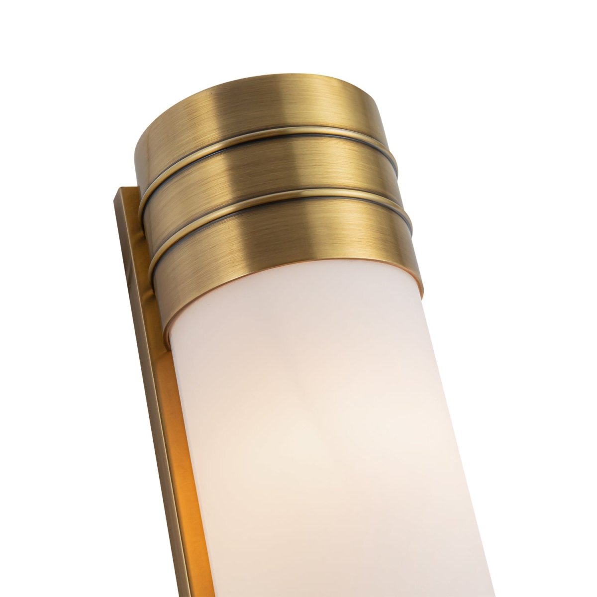 Murale linéaire Willard - Laiton vintage Verre d'opale brillante 18 3/8" by Alora Lighting | Luminaires & cie