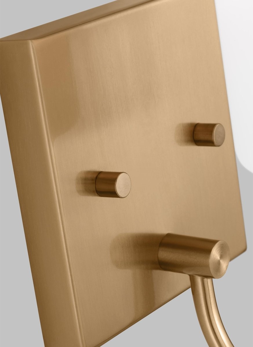 Murale Oak Moore - Laiton satiné Ampoules non - incluses by Visual Comfort Studio | Luminaires & cie