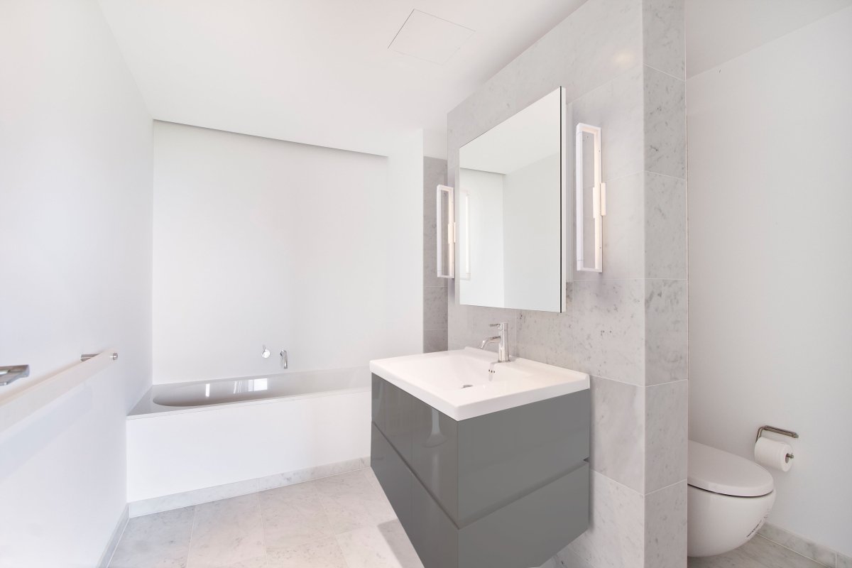 Murale Swivel - Blanc 47 1/4" by Kuzco Lighting | Luminaires & cie