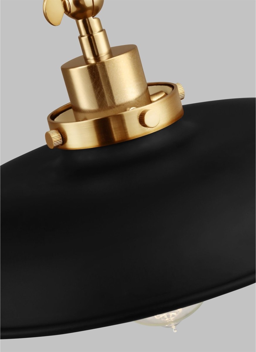 Murale wide à bras double Wellfleet - Noir de minuit et laiton brunis Noir de minuit by Visual Comfort Studio | Luminaires & cie