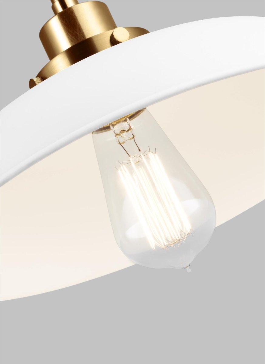 Murale wide à bras double Wellfleet - Matte blanc et laiton brûlé Blanc mat by Visual Comfort Studio | Luminaires & cie