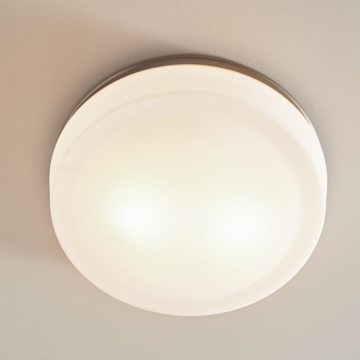Plafonnier Issen - Nickel satiné by Visual Comfort Studio | Luminaires & cie