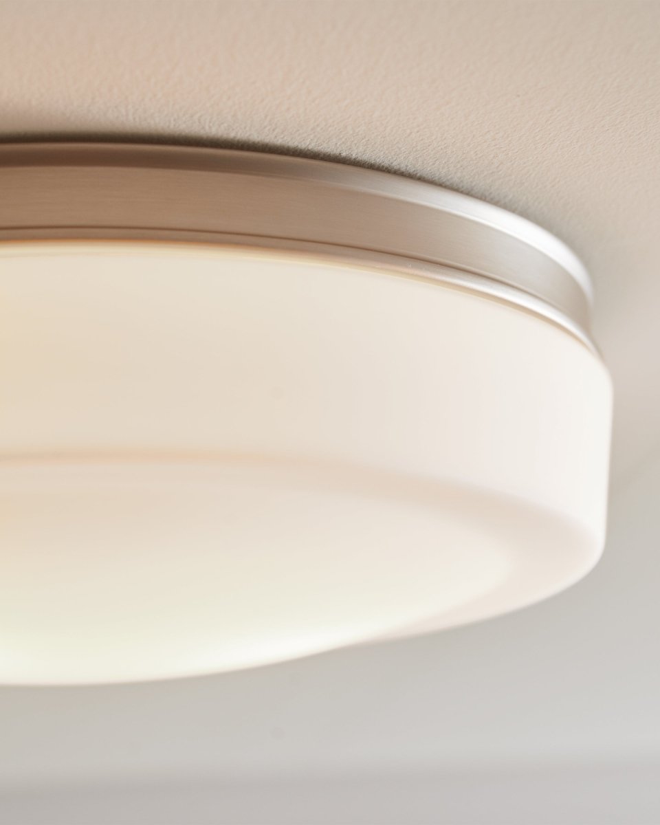 Plafonnier Issen - Nickel en satin by Visual Comfort Studio | Luminaires & cie