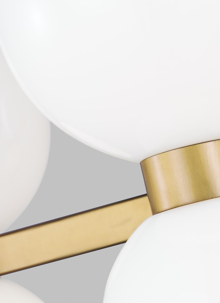 Plafonnier Londyn - Laiton brûlé avec verre blanc lait by Visual Comfort Studio | Luminaires & cie