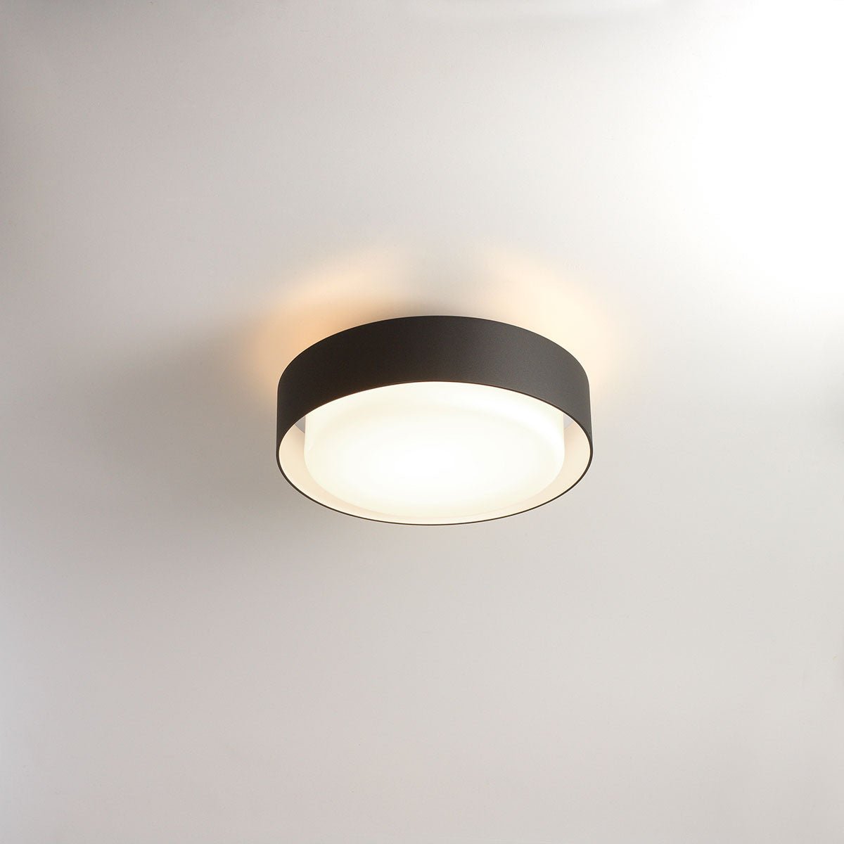 Plafonnier Plaff - on! - Plaff - on! 33 (13") Ampoule E26 by Marset | Luminaires & cie