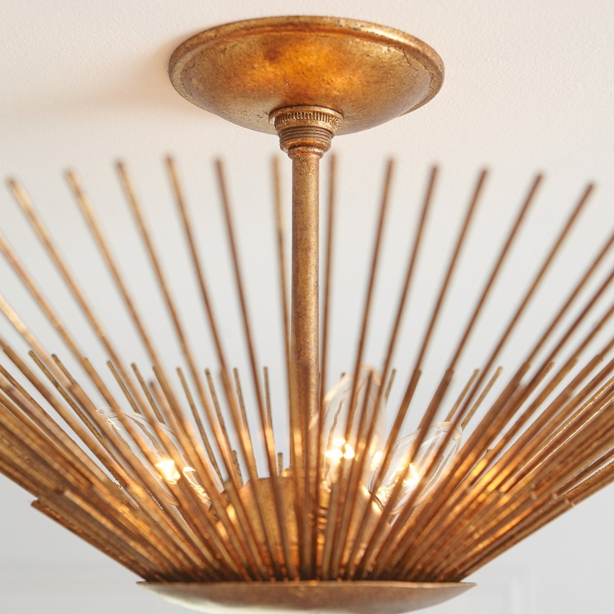 Semi-plafonnier Helios - Fer vieilli by Visual Comfort Studio | Luminaires & cie
