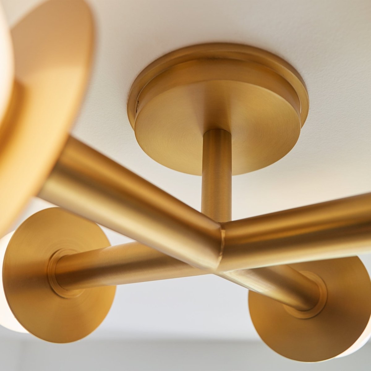 Semi-plafonnier Nodes - Blanc mat by Visual Comfort Studio | Luminaires & cie
