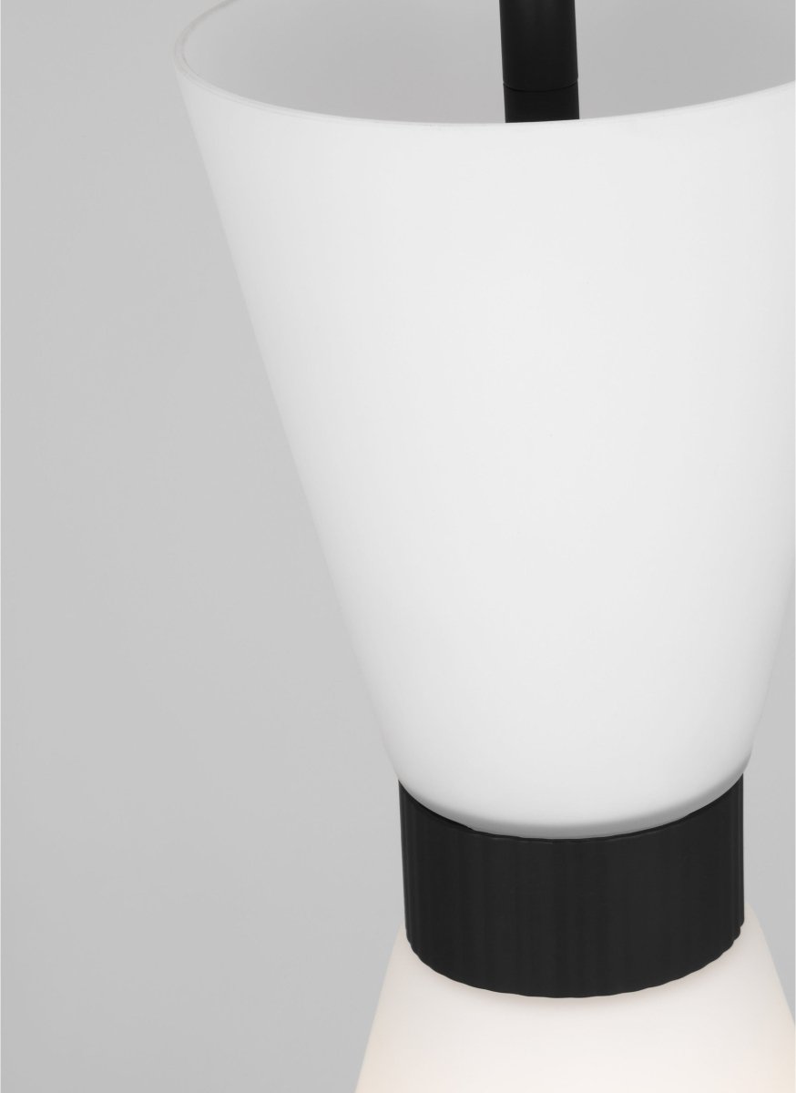 Suspension Belcarra - Noir de minuit 8" by Visual Comfort Studio | Luminaires & cie