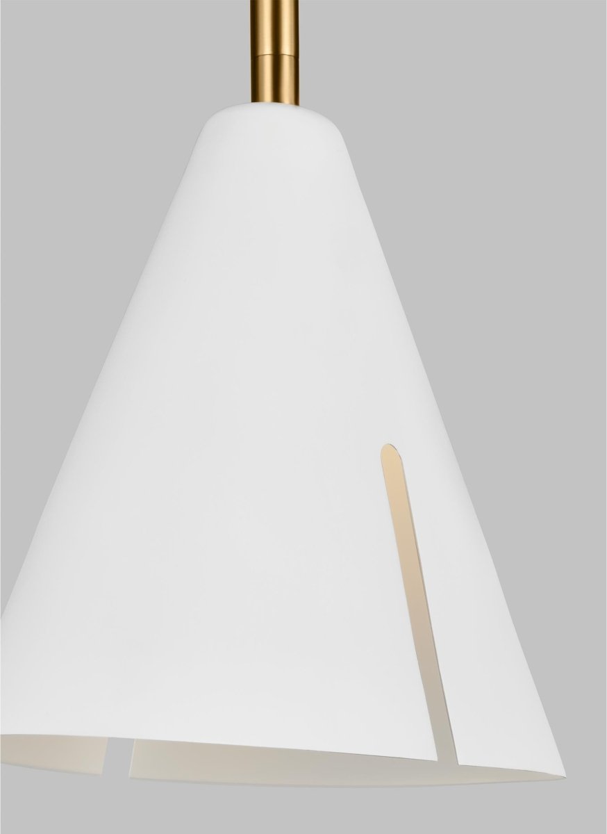 Suspension Cambre - Matte blanc et laiton brûlé by Visual Comfort Studio | Luminaires & cie