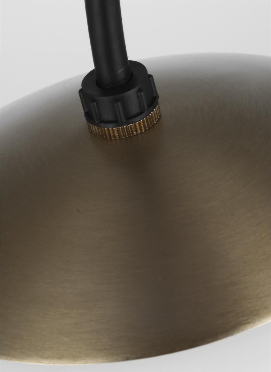 Suspension Leo - Hanging Globe S - Laiton satiné Ampoules non - incluses by Visual Comfort Studio | Luminaires & cie