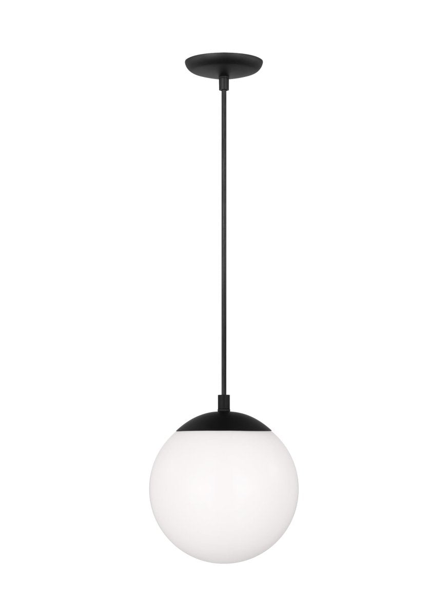 Suspension Leo - Hanging Globe S - Noir de minuit Ampoules DEL incluses by Visual Comfort Studio | Luminaires & cie