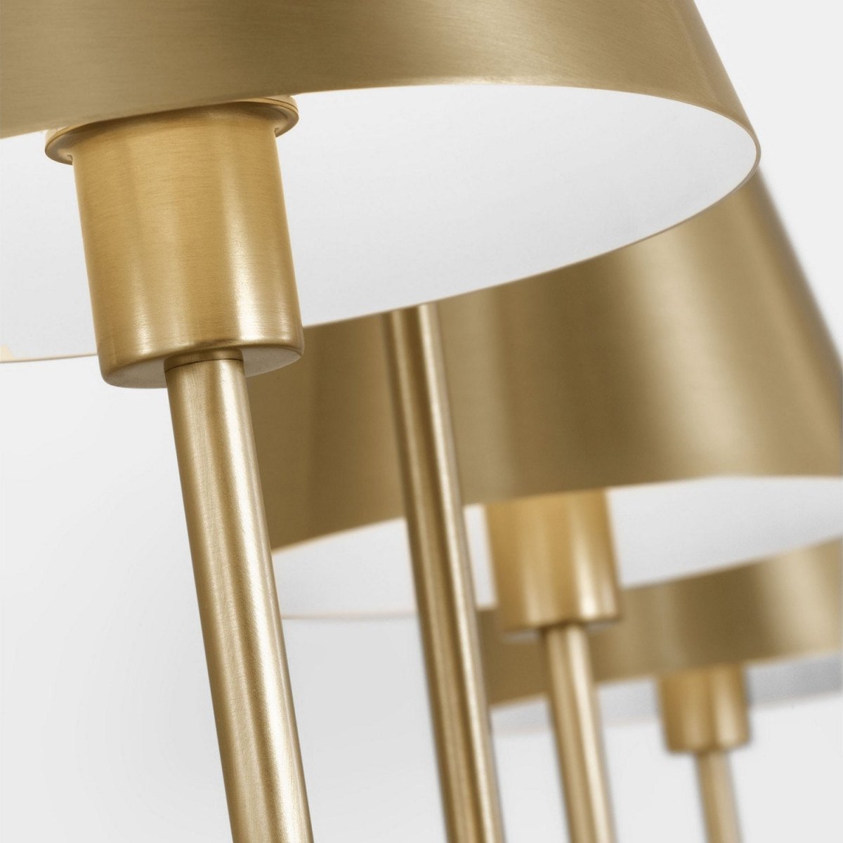 Suspension linéaire Ender - Laiton satiné by Visual Comfort Studio | Luminaires & cie