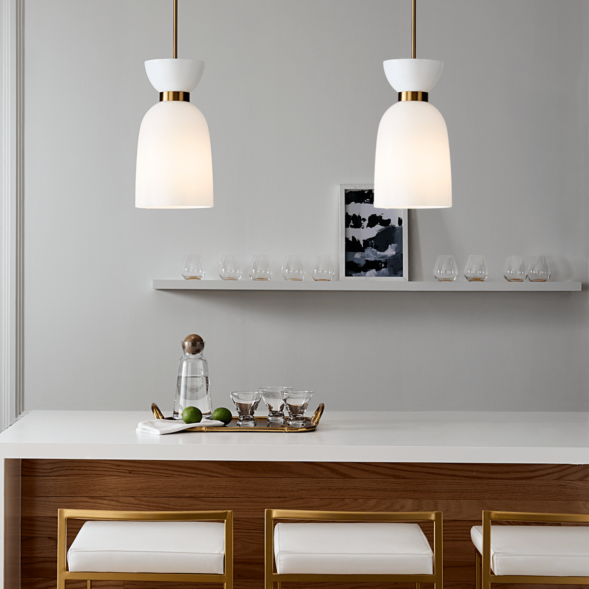 Suspension Londyn - Laiton brûlé avec verre blanc lait 9" by Visual Comfort Studio | Luminaires & cie