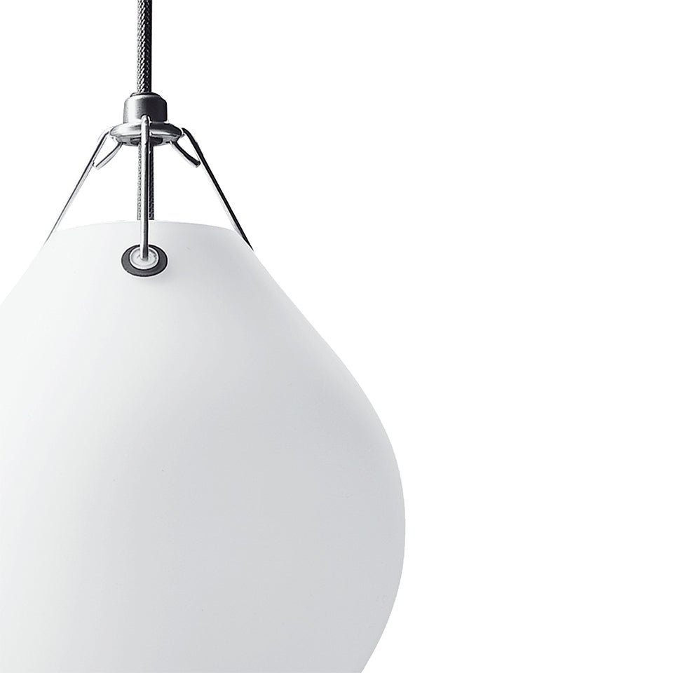 Suspension Moser - 9.8" by Louis Poulsen | Luminaires & cie