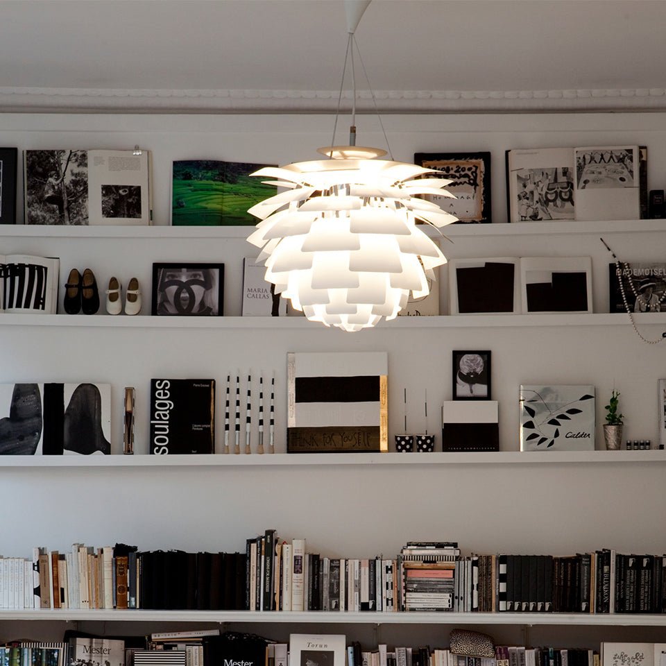 Suspension PH Artichoke - 33.1" Noir DEL 3000°K (Dim 0 - 10V) by Louis Poulsen | Luminaires & cie