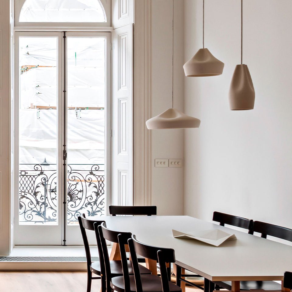 Suspension Pleat Box - Blanc/Blanc Pleat Box 47 (18.5") Incandescent E26 by Marset | Luminaires & cie