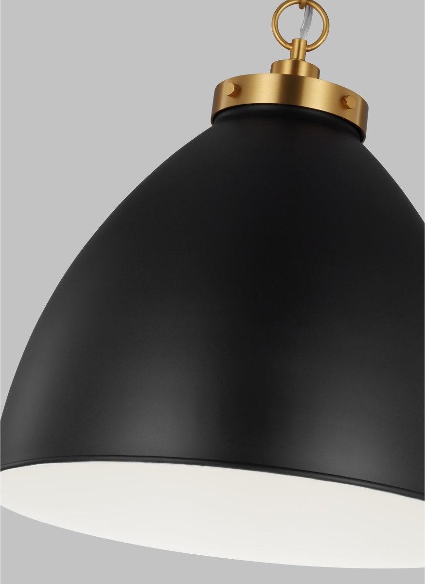 Suspension Wellfleet Dome - Noir de minuit et laiton brunis Noir de minuit 17 1/2" by Visual Comfort Studio | Luminaires & cie