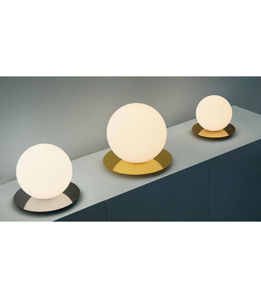 Lampe de table Bola Sphere - Chrome 12 pouces by Pablo Designs | Luminaires & cie