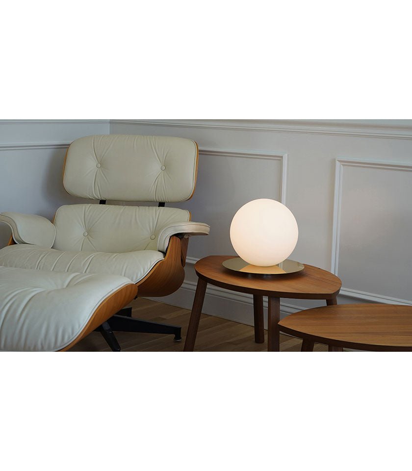 Lampe de table Bola Sphere - Chrome 12 pouces by Pablo Designs | Luminaires & cie